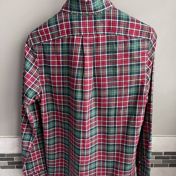 Vineyard Vines 🐳 slim fit button down shirt - Picture 2 of 3